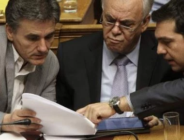 Ευ. Τσακαλώτος σε «Die Zeit»: «Δεν μπορεί να υπάρχει πρόσβαση στις χρηματαγορές χωρίς ρύθμιση του χρέους»